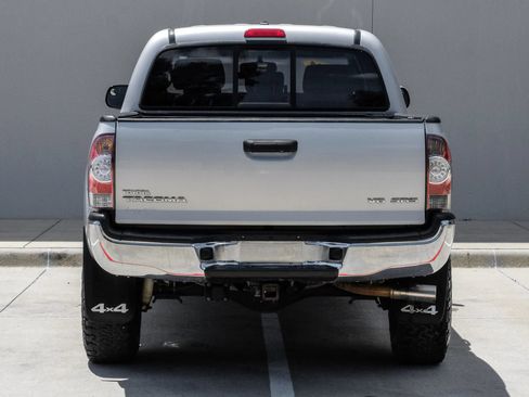 Used 2011 Toyota Tacoma 4x4 Double Cab w/ SR5 Pkg #2 image 14