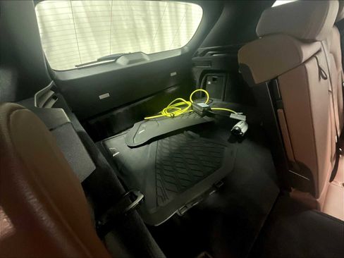 Used 2022 BMW X5 xDrive45e w/ M Sport Package image 17