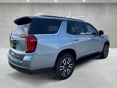 Used 2024 GMC Yukon AT4 w/ Technology Package AWD/4WD image 16