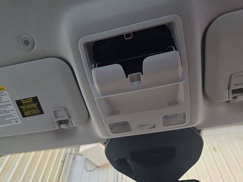 New 2024 Ford Escape SE FWD image 18
