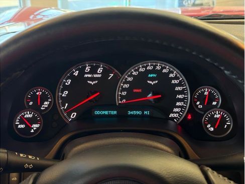 Used 2005 Chevrolet Corvette Convertible w/ Preferred Equipment Group RWD image 10