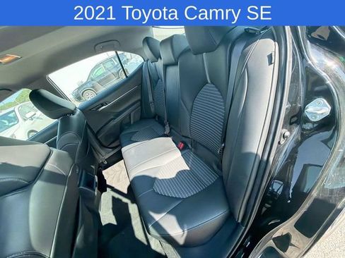 Used 2021 Toyota Camry SE FWD image 15