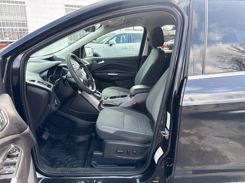 Used 2015 Ford Escape SE image 10