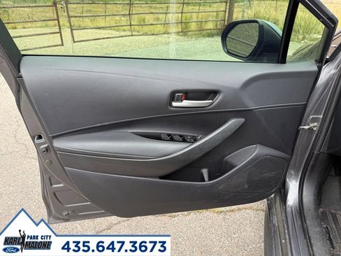 Used 2022 Toyota Corolla SE w/ Blackout Package (TMS) FWD image 12