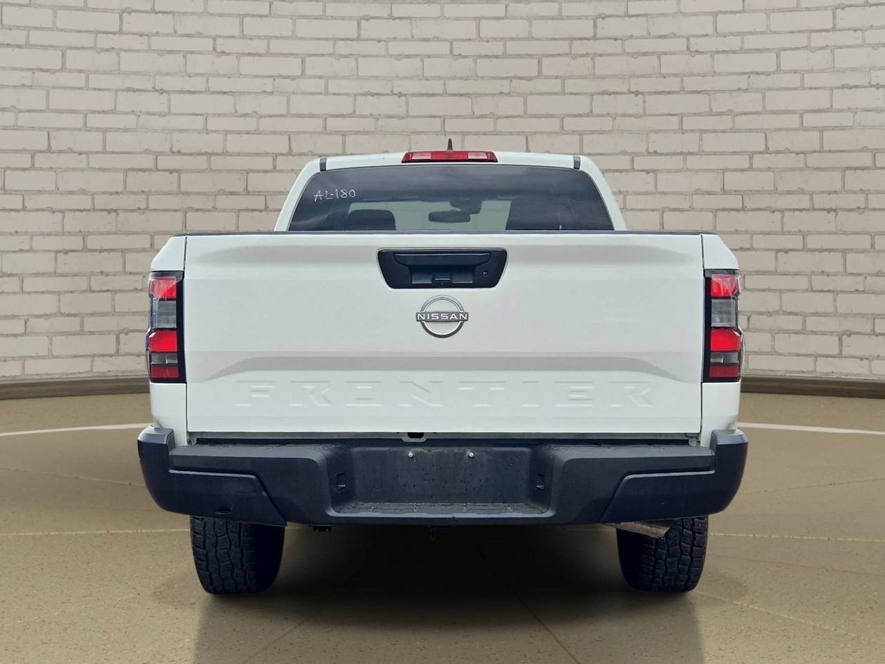Used 2024 Nissan Frontier S RWD image 6