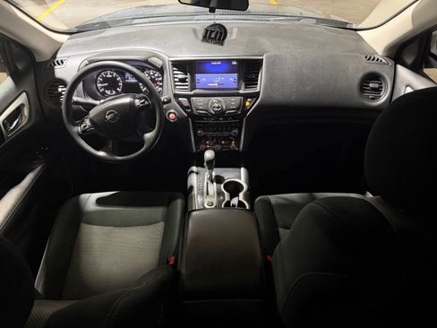 Used 2018 Nissan Pathfinder S AWD/4WD image 9