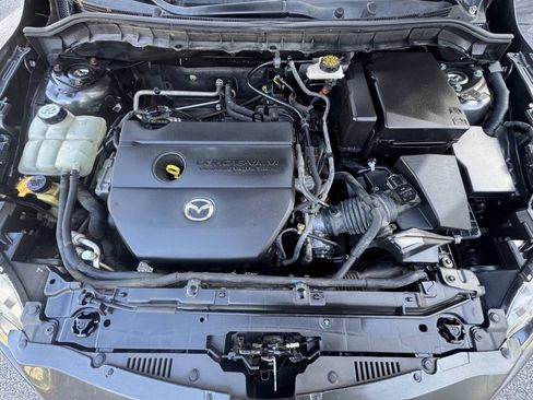 Used 2011 MAZDA MAZDA3 i Touring FWD image 15