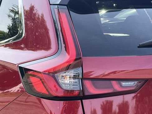 Used 2025 Honda CR-V Sport image 10