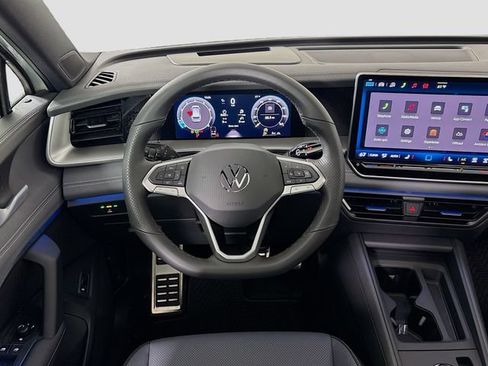 New 2026 Volkswagen Tiguan SE R-Line AWD/4WD image 23