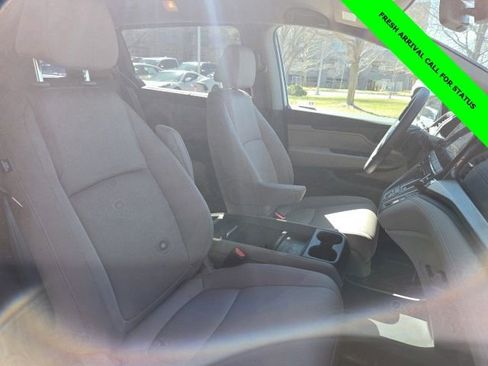 Used 2024 Honda Odyssey EX image 17
