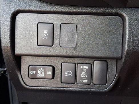 Certified 2023 Toyota Tacoma TRD Sport AWD/4WD image 26