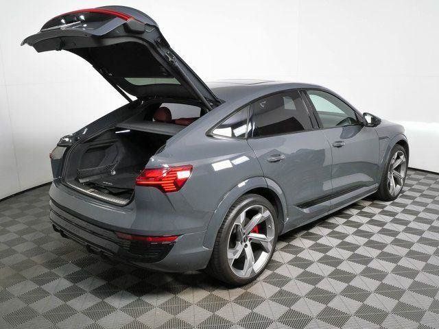 Used 2024 Audi SQ8 e-tron Premium Plus w/ Black Optic Package AWD/4WD image 29