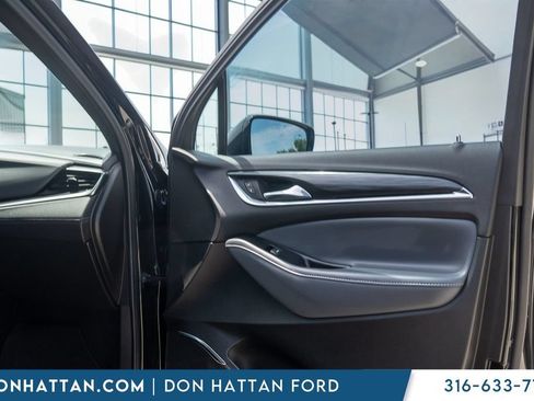 Used 2023 Buick Enclave Essence AWD/4WD image 26