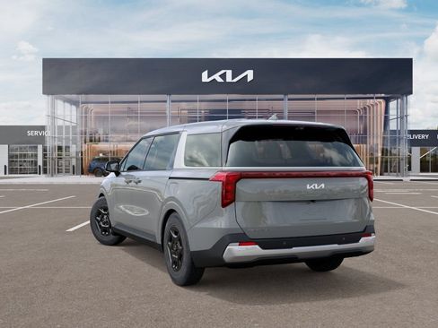 New 2027 Kia Carnival FWD image 4
