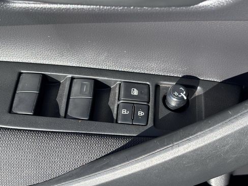 Used 2026 Toyota Corolla LE FWD image 21