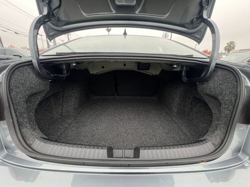 Used 2025 Volkswagen Jetta SE image 31