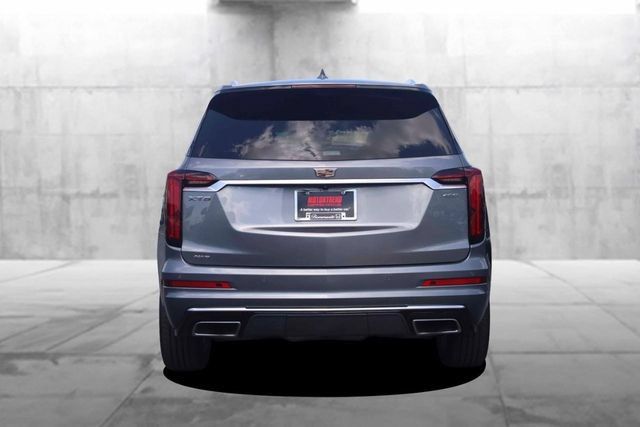 Used 2022 Cadillac XT6 Premium Luxury w/ Technology Package AWD/4WD image 6