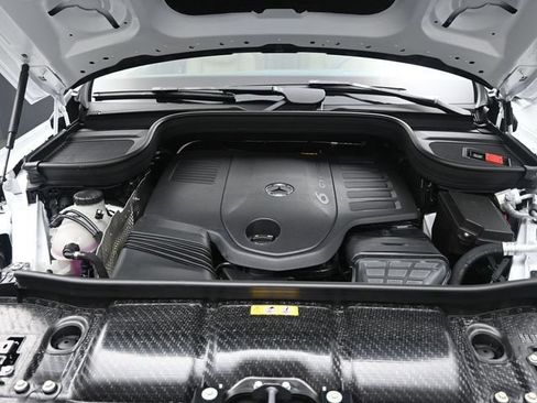 Used 2026 Mercedes-Benz GLS 450 4MATIC image 47