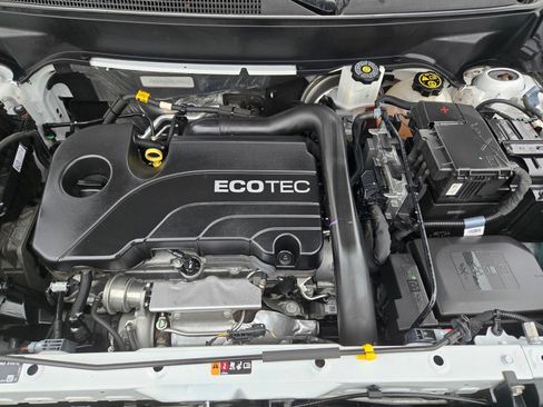 Used 2022 Chevrolet Equinox LS image 22