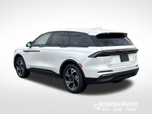 New 2026 Lincoln Nautilus Premier w/ Jet Appearance Package AWD/4WD image 2