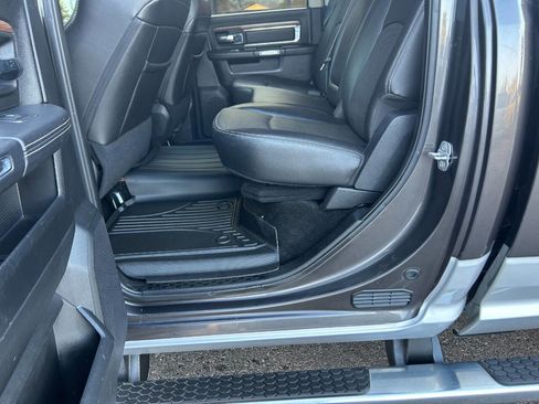 Used 2015 RAM 2500 Laramie w/ Convenience Group image 18