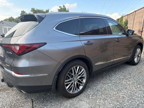 Used 2023 Acura MDX SH-AWD w/ Advance Package image 8