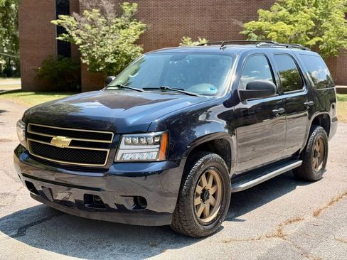 Used 2009 Chevrolet Tahoe LT w/ Luxury Package AWD/4WD image 1