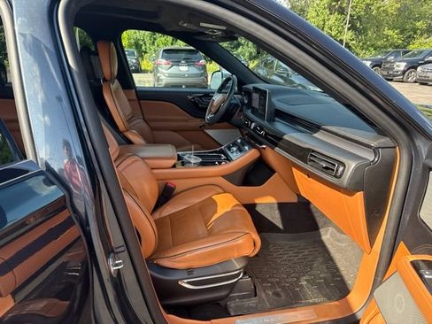 Used 2020 Lincoln Aviator Black Label Grand Touring w/ Class IV Trailer Tow Package AWD/4WD image 7