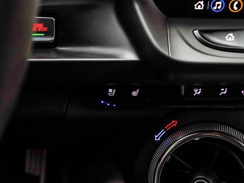 Used 2021 Chevrolet Camaro ZL1 image 21