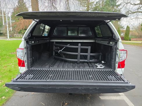 Used 2017 Nissan Titan Platinum Reserve w/ Off-Road Package image 6