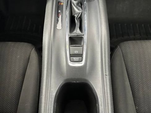 Used 2018 Honda HR-V EX image 18
