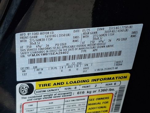Used 2025 Ford Expedition Max Platinum AWD/4WD image 27