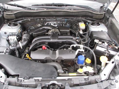 Used 2018 Subaru Forester 2.5i w/ Alloy Wheel Package image 8