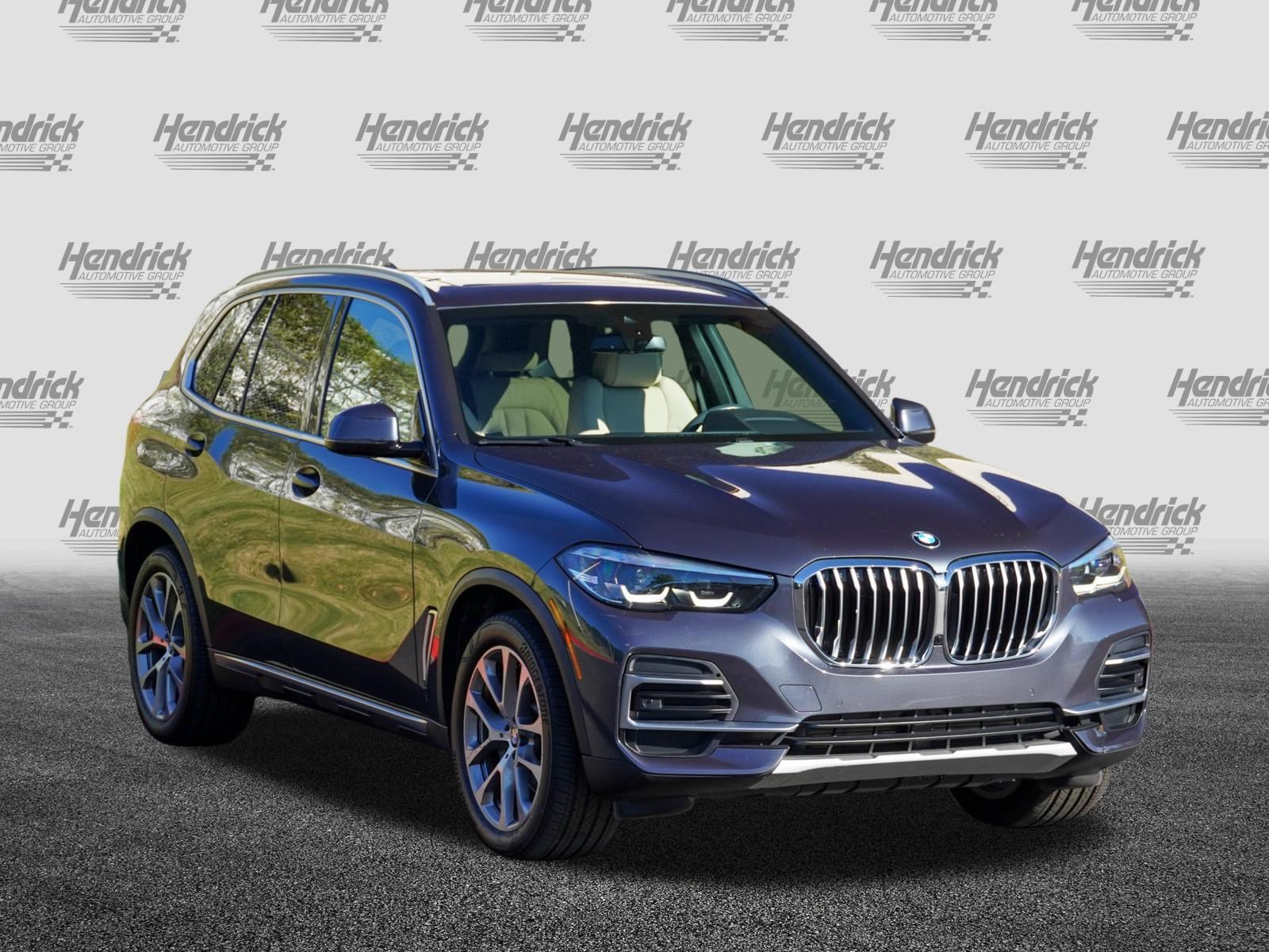 Used 2022 BMW X5 sDrive40i RWD image 2