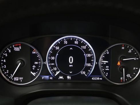 Used 2024 Buick Enclave Avenir w/ Avenir Technology Package image 11