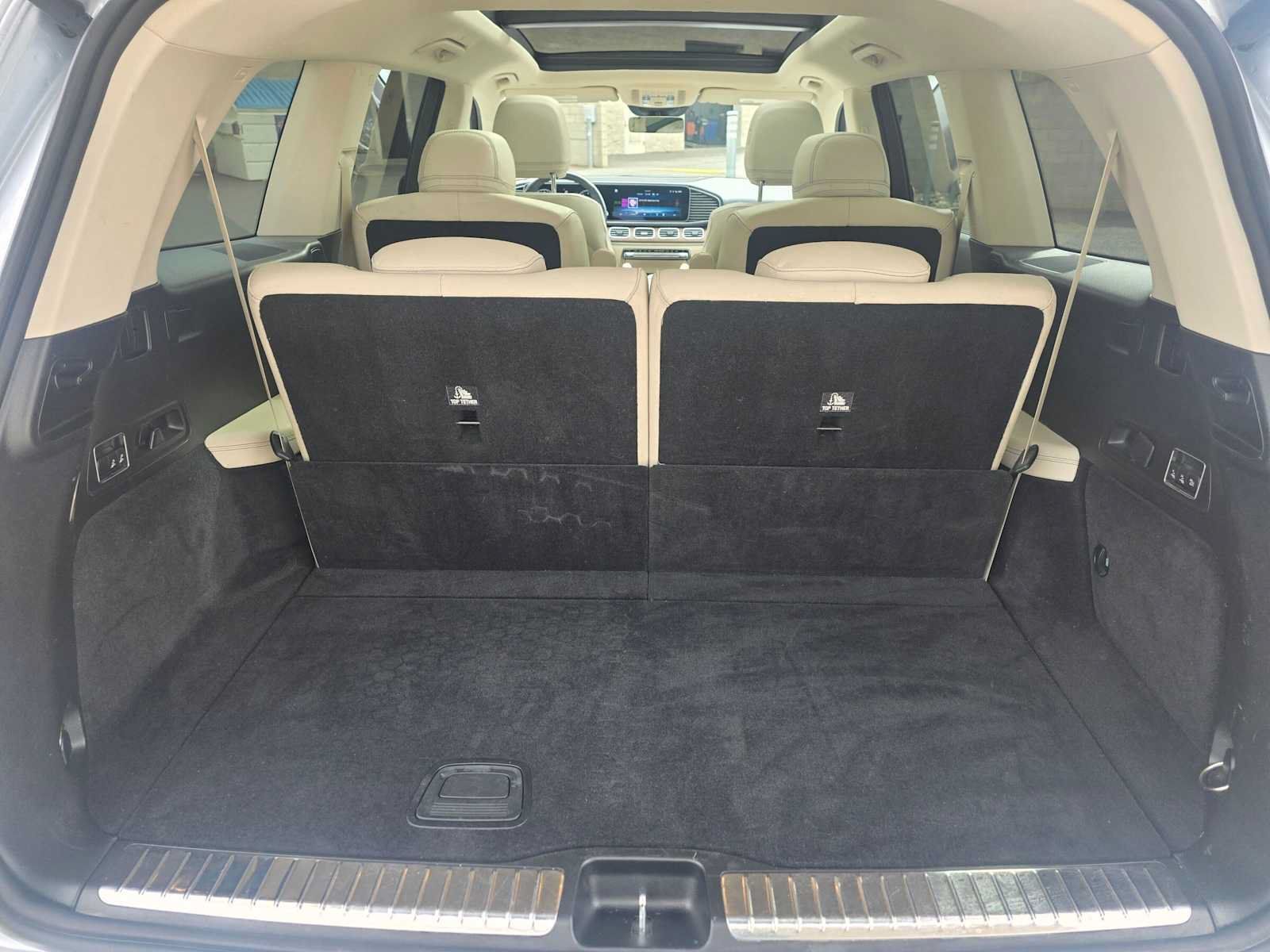 Used 2024 Mercedes-Benz GLS 450 4MATIC image 15