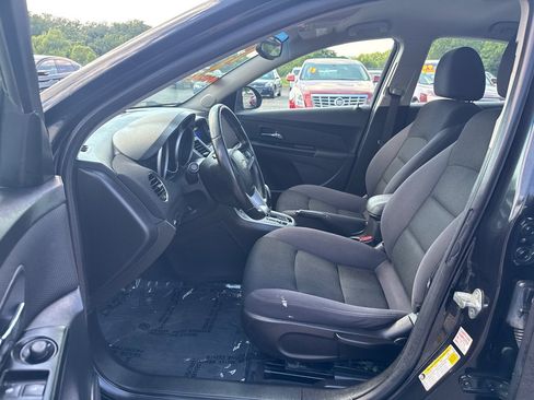 Used 2014 Chevrolet Cruze LT FWD image 9