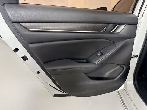 Used 2019 Honda Accord EX-L image 26