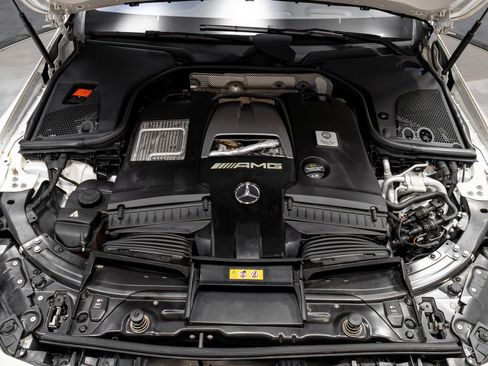 Used 2020 Mercedes-Benz AMG GT 63 S w/ Driver Assistance Package image 37