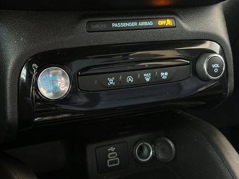 Certified 2024 Ford Escape ST-Line w/ Tech Pack #1 FWD image 20
