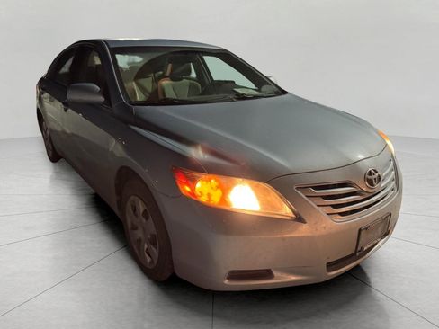 Used 2009 Toyota Camry LE image 5