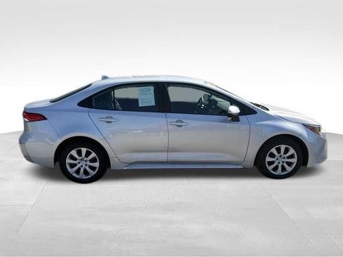 Used 2024 Toyota Corolla LE FWD image 9