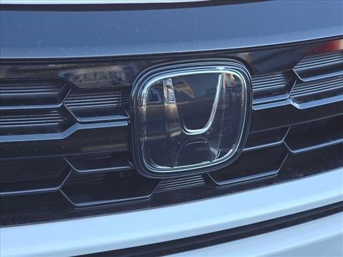 Used 2025 Honda Odyssey Touring image 25