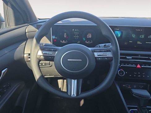 Certified 2025 Hyundai Santa Cruz SEL image 11