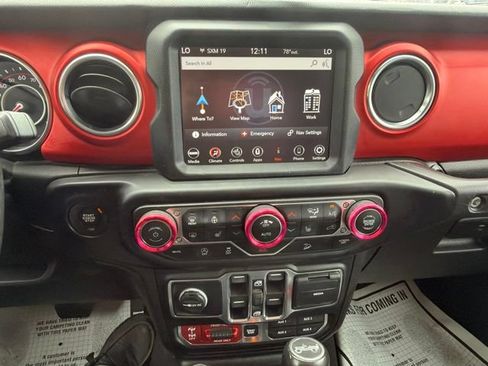 Used 2020 Jeep Wrangler Unlimited Rubicon AWD/4WD image 34
