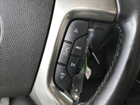 Used 2019 Chevrolet Express 3500 w/ Driver Convenience Package RWD image 25