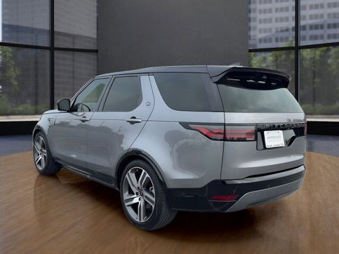 Used 2024 Land Rover Discovery Dynamic SE AWD/4WD image 7