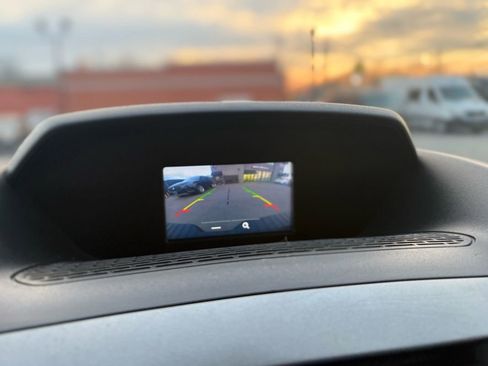 Used 2019 Ford Transit 350 XLT image 32