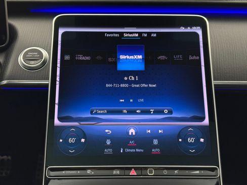 Used 2022 Mercedes-Benz S 500 4MATIC w/ AMG Line Package image 28