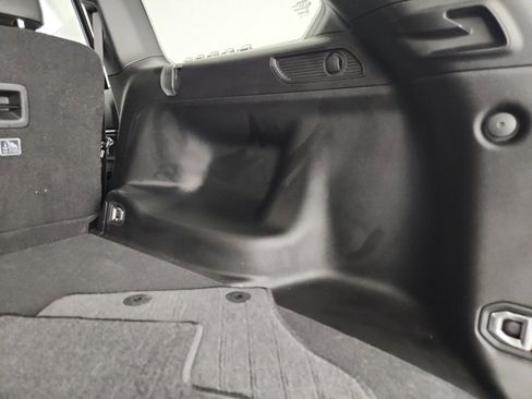 Used 2023 Jeep Grand Cherokee Altitude image 33